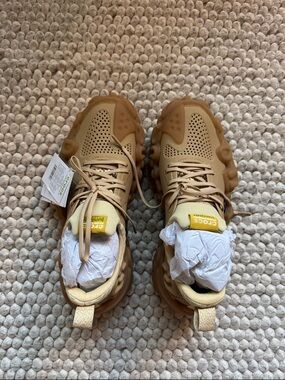 Unisex CROCS Tan/Brown Juniper x Salehe Bembury